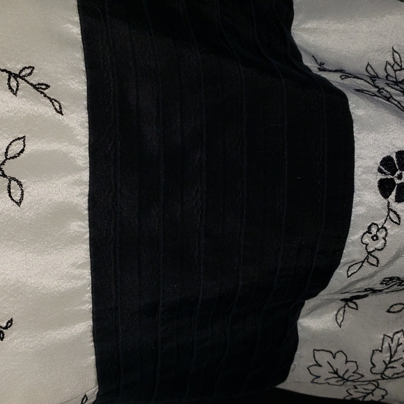 WHBM 100% silk dress - Picture 3 of 7